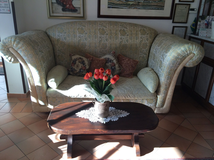 Lobby sitting area 5, Hotel Da Carlos, Lucca