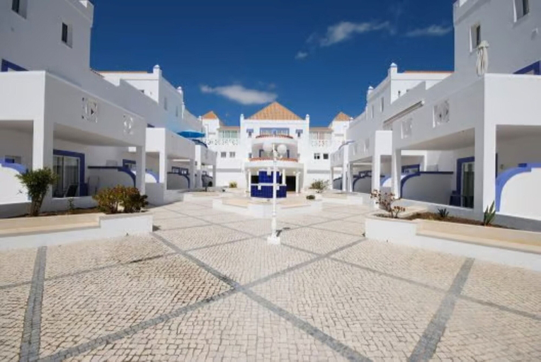 Room 3, Quinta Velha Lake Beach View1floor Flat117, Alcoutim