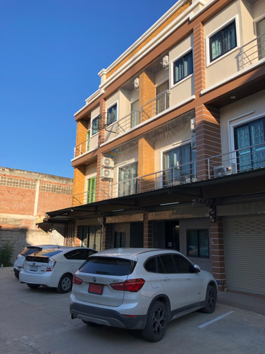 Others 5, Rabbit Hotel, Lom Sak