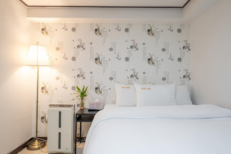 Bedroom 2, Hotel Kyoungdong Myeongdong, Jung