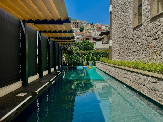 Sport & Beauty, Onia Luxury Escape