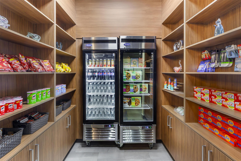 Food & Drinks 5, Best Western Plus Hinton Inn & Suites, Division No. 14