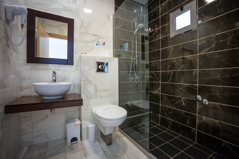Bathroom 5, Elounda Residence Resort & Waterpark, Crete