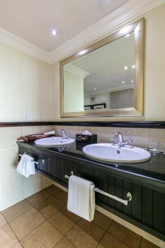Bathroom 4, Cresta President Hotel, Gaborone