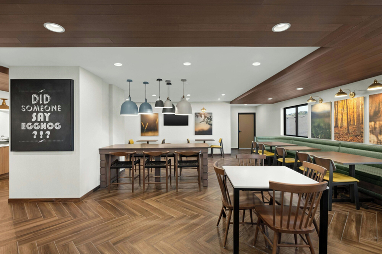 Food & Drinks 5, Fairfield by Marriott Inn & Suites Atascadero Paso Robles, San Luis Obispo