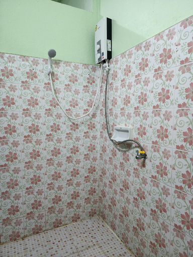 Bathroom 2, Jaaoo Homestay @ Betong, Batong