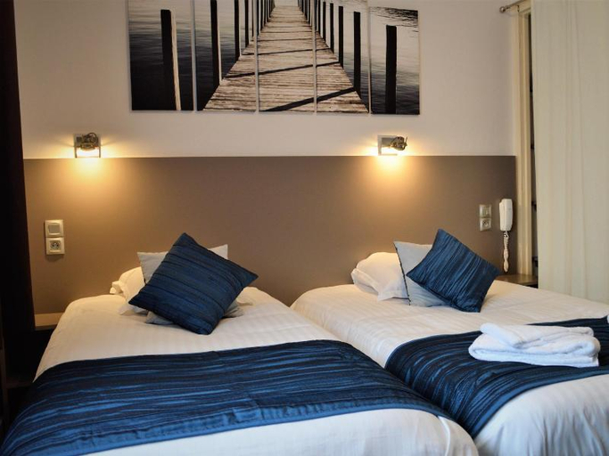 Bedroom 3, Logis Hotel Le Prieure, Indre