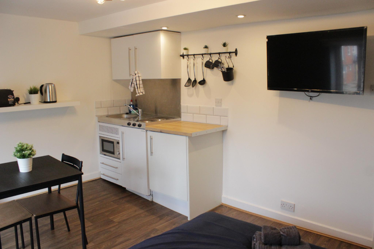 Others 2, Superb Studio Flats in City Centre, Southampton