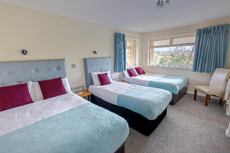 Bedroom 3, Killarney View House B&B
