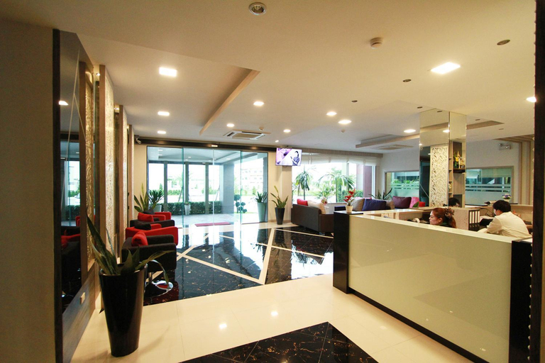 Public Area 2, The Contrast i Hotel, Pluak Daeng