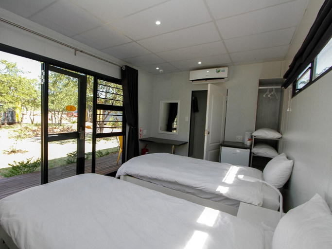 Bedroom 3, SleepOver Beitbridge, Vhembe