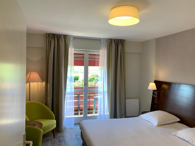 Bedroom 3, Logis Hotel Le Menestrel - chambres climatisees, Haut-Rhin
