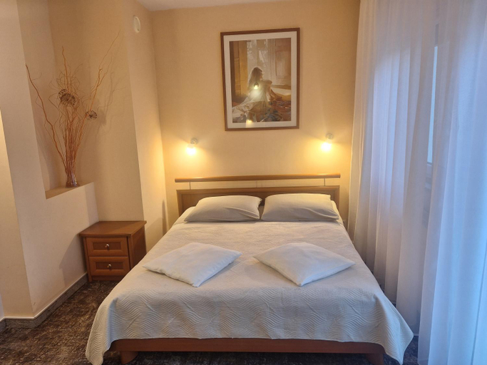 Bedroom 2, Hotel W Dobieszkowie, Zgierz