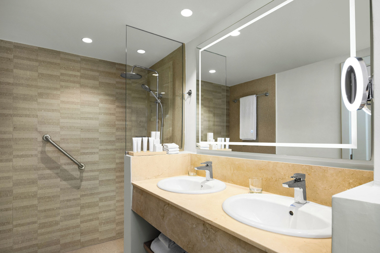 Bathroom 4, Wyndham Alltra Punta Cana All-Inclusive Resort, Salvaleon de Higuey