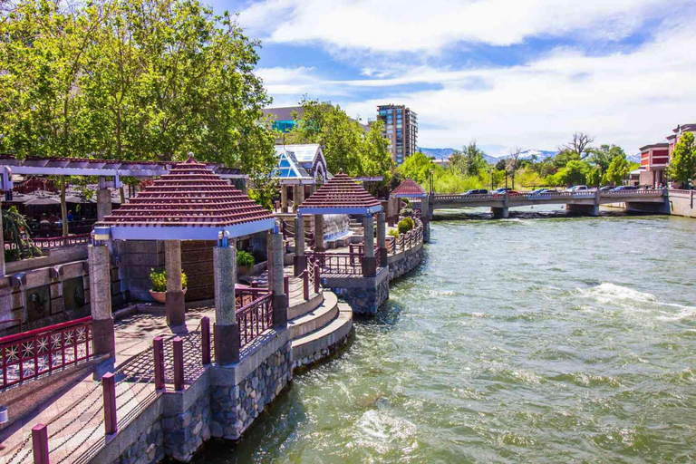 Room 3, NEW Chic 2BR Stay With Heated Pool Gym Mini Golf, Washoe