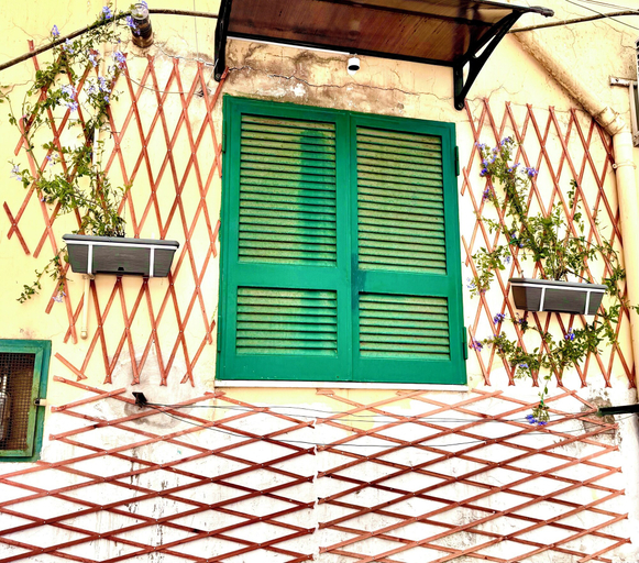 Exterior & Views, Monacos home and food, Napoli