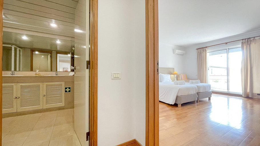 Room 4, Poolside Bliss T1 Hsrentals Vilamarina, Loulé