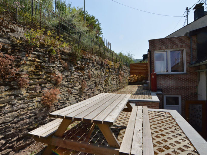 Others 3, Apartment in Zell near Mosel River Vineyards, Cochem-Zell