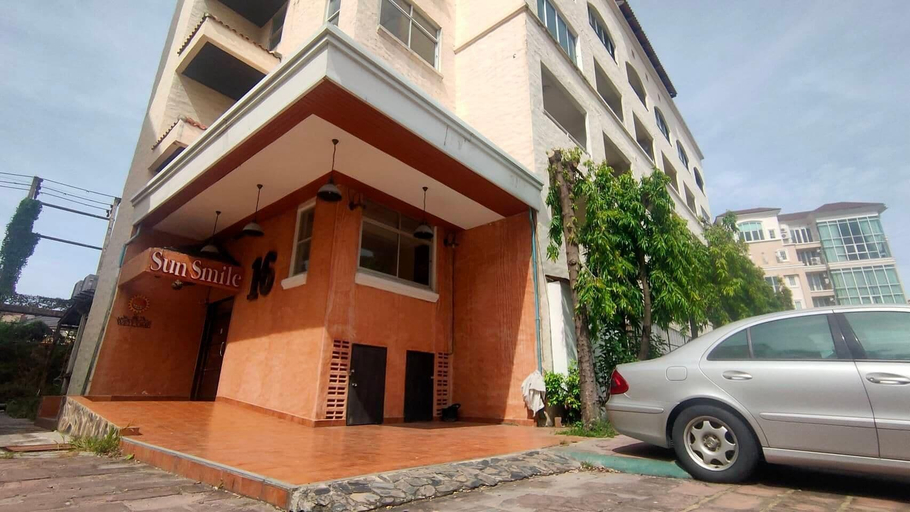 Exterior & Views 2, Welnez World Residence Pattaya , Pattaya