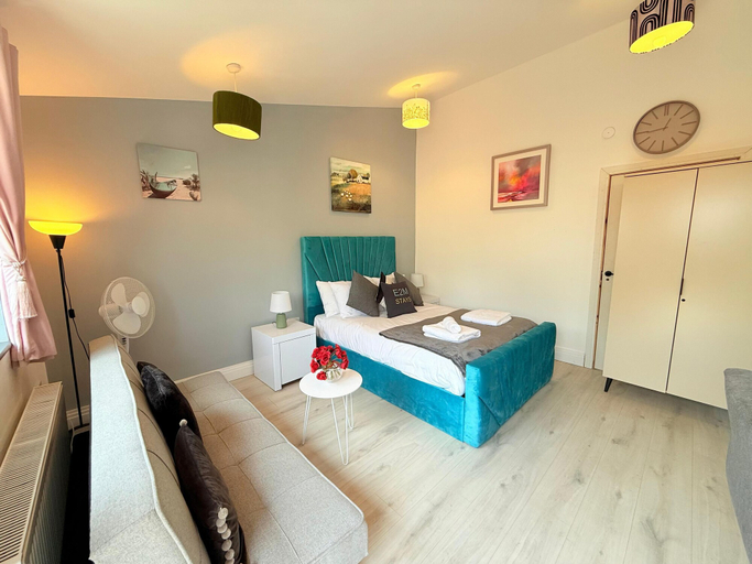 Bedroom 2, 526A Farnham Rd, Slough