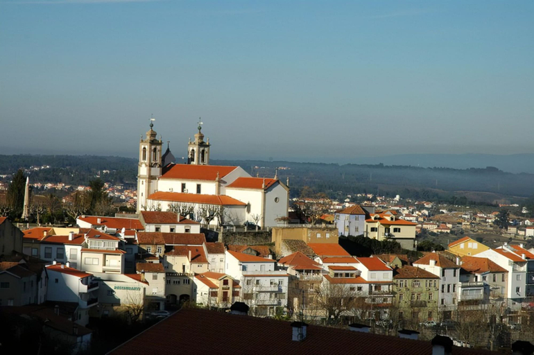 Room 2, Huge 3 Bedrooms Balcony for 8 pax Serra Estrela, Seia