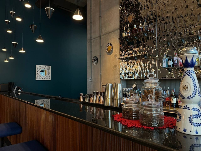 Food & Drinks 5, Studio close to the Sea Park and Casino, Batumi