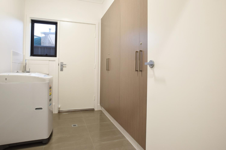 Bathroom 4, Boats and Bedzzz Houseboat Stays, Renmark Paringa - Renmark