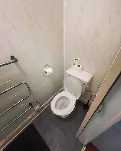 Bathroom 4, PRESTIGE PLAZA Hotel, Blackpool