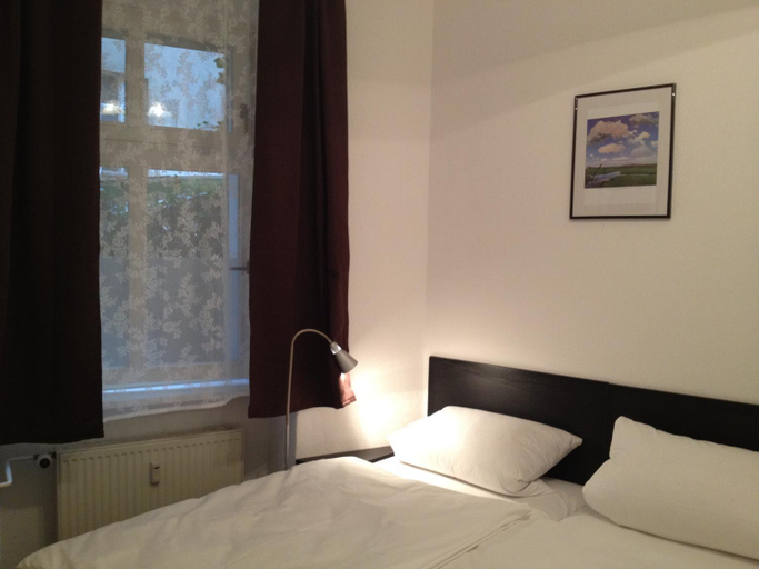 Others 5, Hotel-Pension Dorma, Berlin