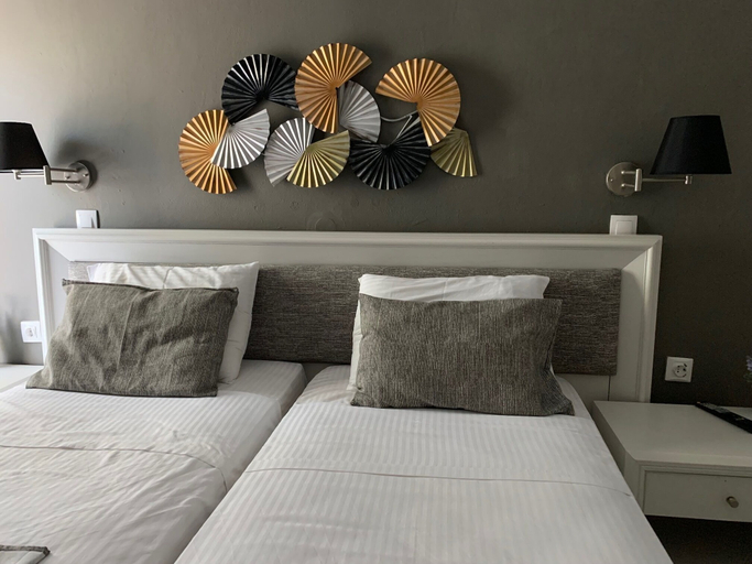 Bedroom 3, Alkyonides Hotel, South Aegean