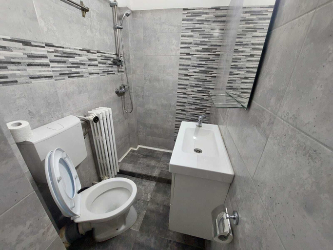 Bathroom 5, Tudor Apartment Universitate, Municipiul Bucuresti