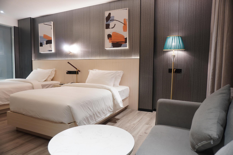 Bedroom 12
