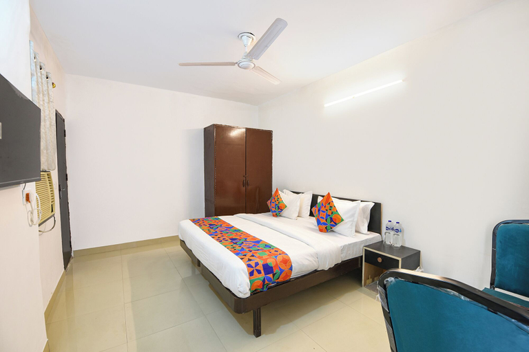 Bedroom 3, Via Krishna Residency - Nr. Nehru Place Metro, Delhi