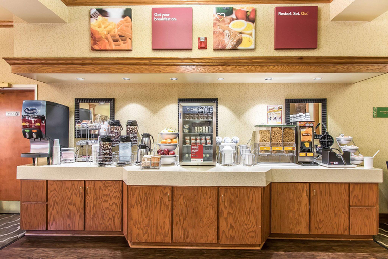 Food & Drinks 4, Comfort Suites Rolla, Phelps