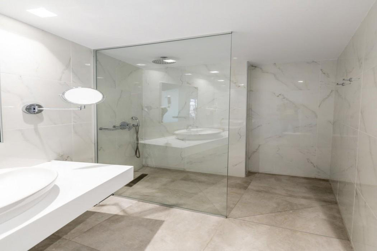 Bathroom 5, Apollon Hotel, South Aegean