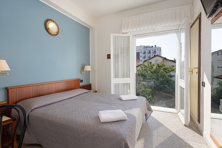 Bedroom 5, Hotel Avana, Rimini