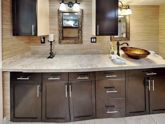 Bathroom 4, Pelican Condo B602 by Distinctive Beach Rentals, Volusia