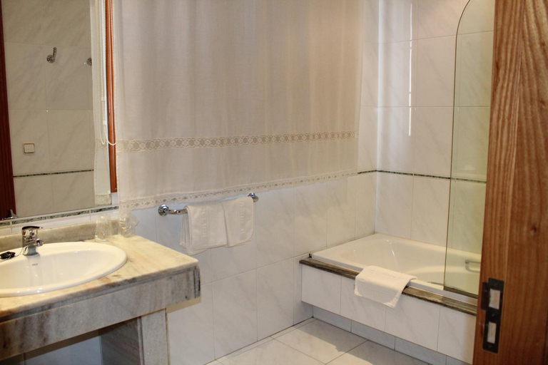 Bathroom 3, Nueva Colina, Pontevedra
