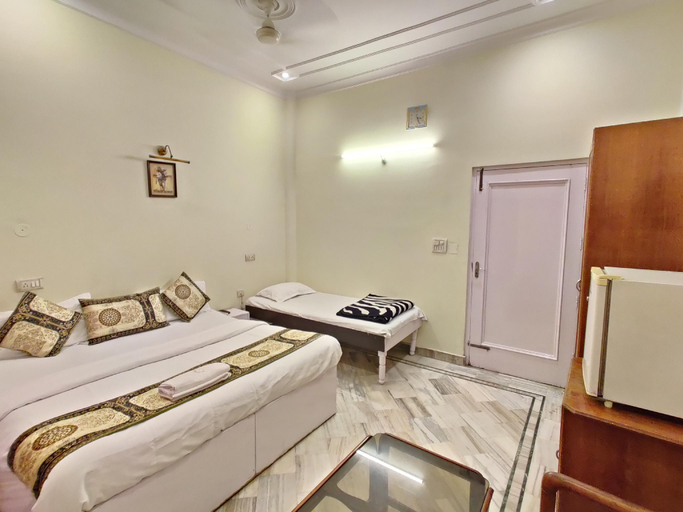 Others 2, Hotel Haridarshan, Amritsar