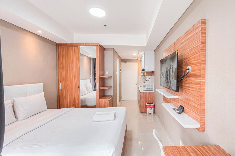 Bedroom 3, Great Deal Studio Apartment at Tamansari Skylounge Makassar, Makassar