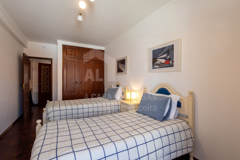 Room 5, Solazur by Acasadascasas, Mafra