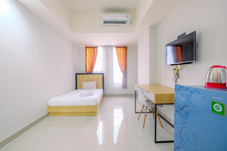 Bedroom, Cozy Stay and Comfort Studio at Evenciio Margonda Apartment, Depok