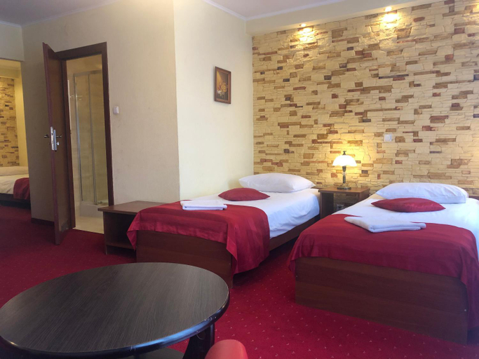 Bedroom 3, Hotel Sekwana, Częstochowa City