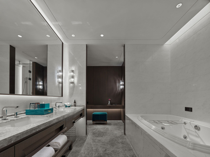 Bathroom 3, Wyndham Grand Zaozhuang, Zaozhuang