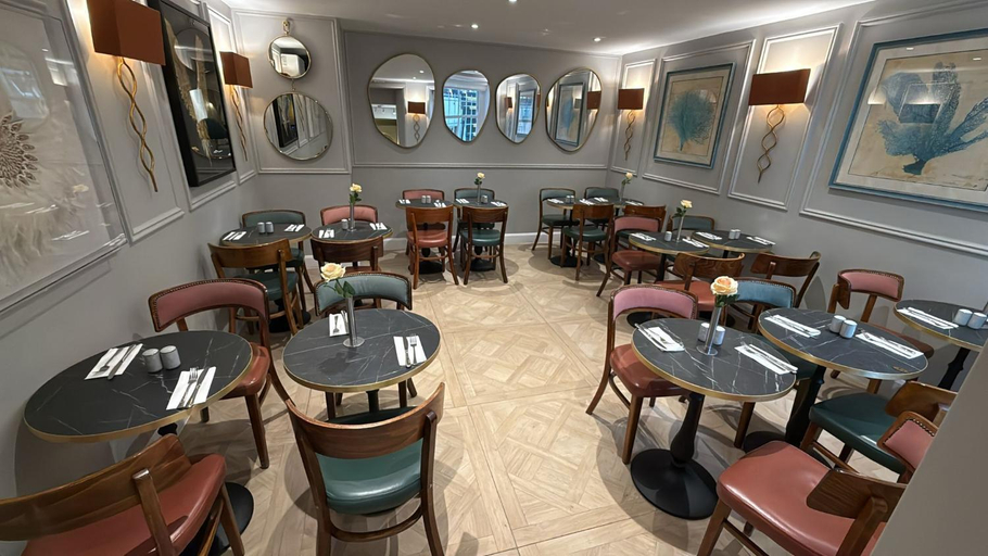 Food & Drinks 4, Berjaya Castleton Hotel, London