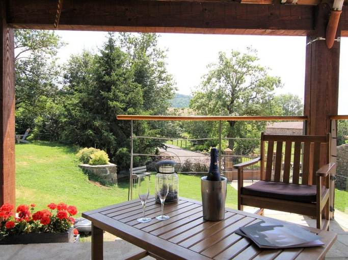 Others 3, Suite spacieuse avec bien-etre, parking, wifi, a Saint-Privat-d'Allier - FR-1-582-491, Haute-Loire