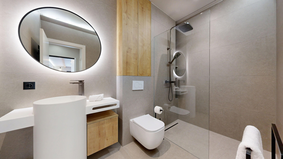 Others 4, Stay Here Living, Kufstein