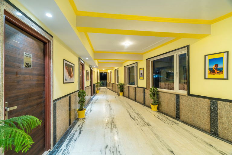 Others 5, The Hosteller Rishikesh, Ganges, Garhwal