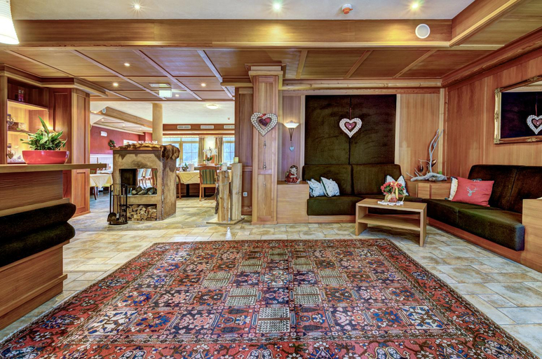 Public Area 3, Jaga Alm, Zell am See