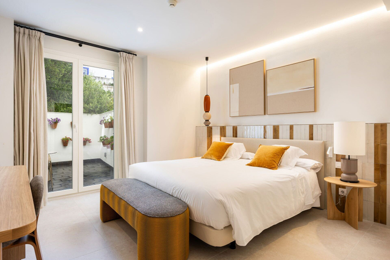 Bedroom 2, Hotel Aristoy-by Grupo Tribu, Cádiz